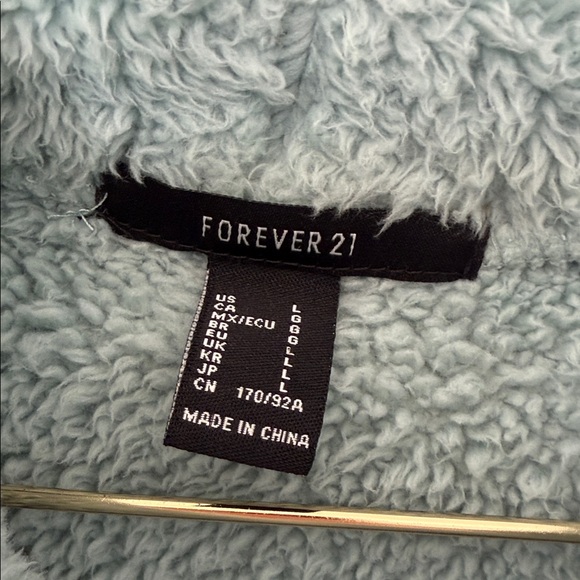 Thick Fleece Teddy Pullover - Picture 2 of 3